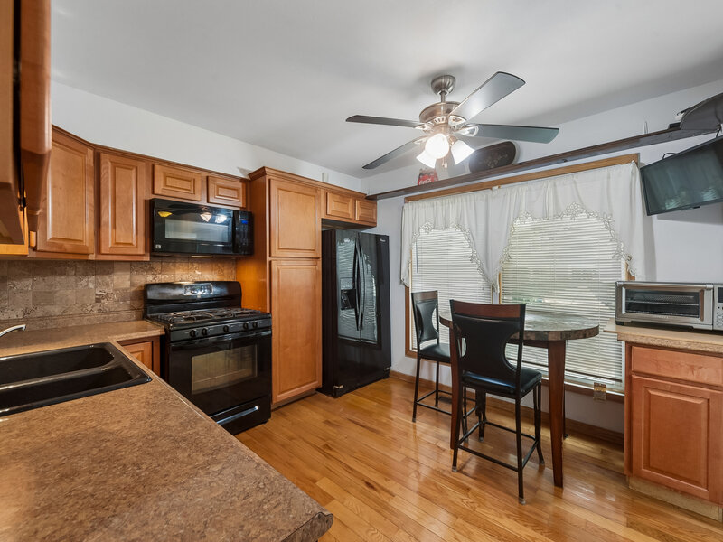 1866 Wellington Place Hoffman Estates IL 60169