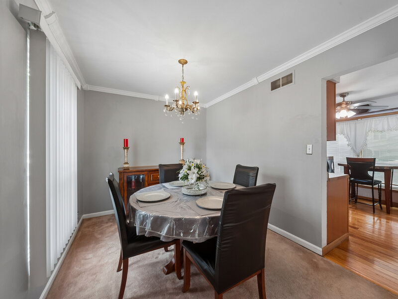 1866 Wellington Place Hoffman Estates IL 60169