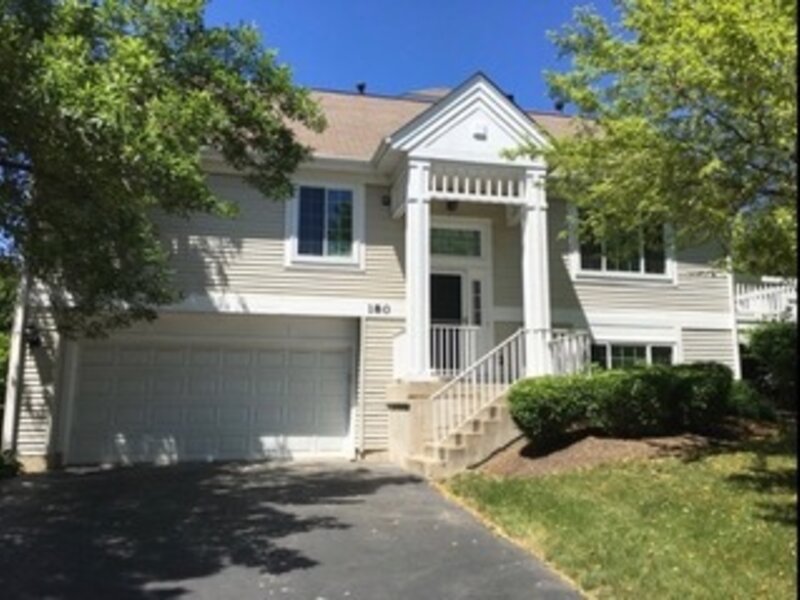 180 Lucerne Court Wheeling IL 60090