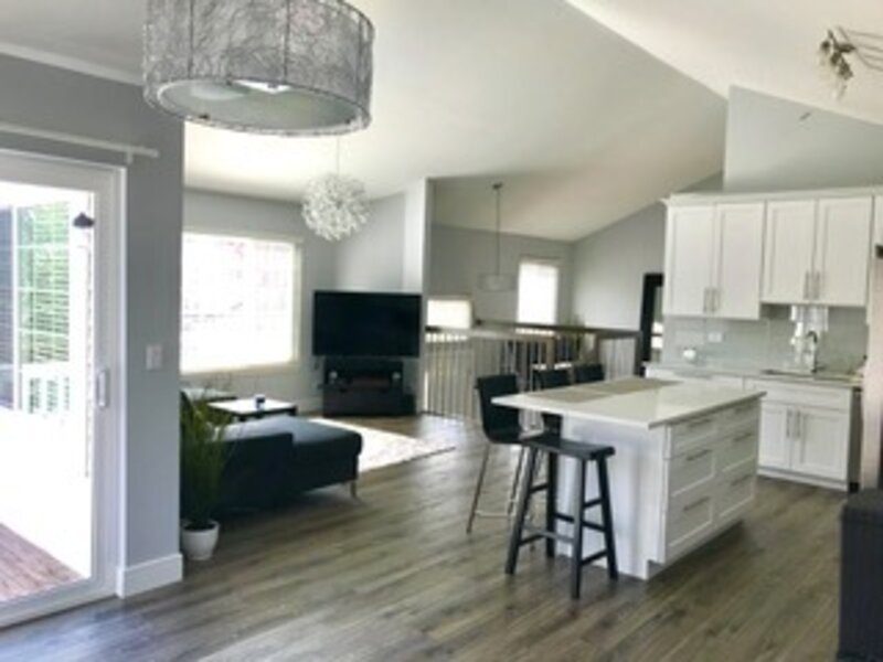 180 Lucerne Court Wheeling IL 60090