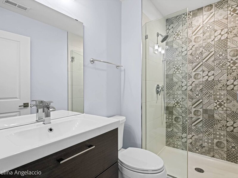 180 Lucerne Court Wheeling IL 60090