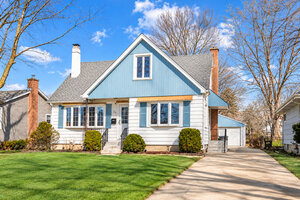 Photo of 352 W Graham Avenue Lombard IL 60148