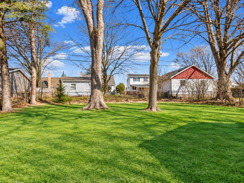 352 W Graham Avenue Lombard IL 60148