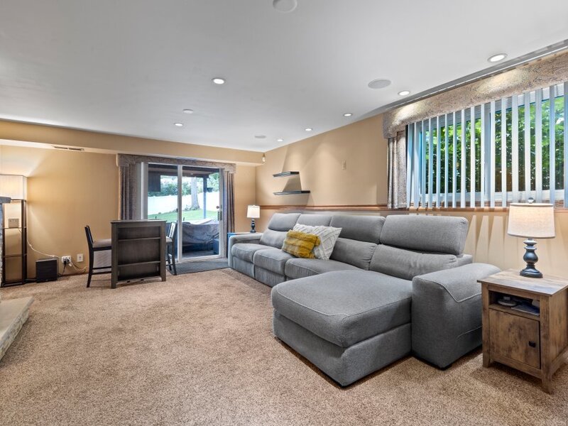 9121 Forest Drive Hickory Hills IL 60457