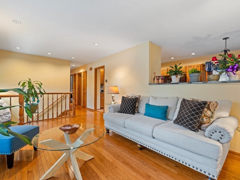 9121 Forest Drive Hickory Hills IL 60457
