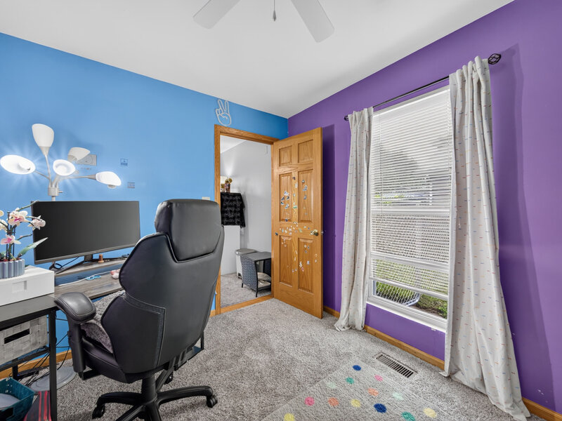 353 Valley Forge Avenue South Elgin IL 60177