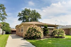 Photo of 15535 University Avenue Dolton IL 60419