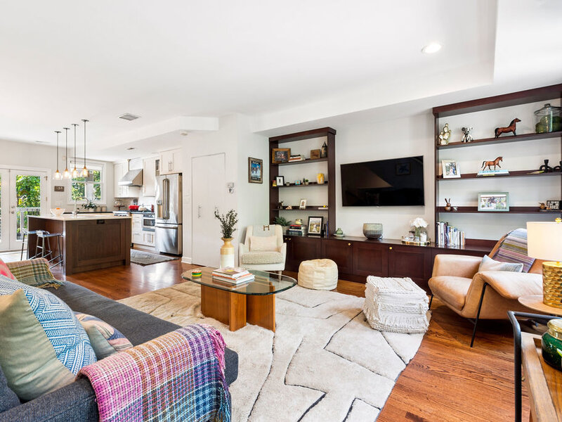 2237 W Lyndale Street Chicago IL 60647