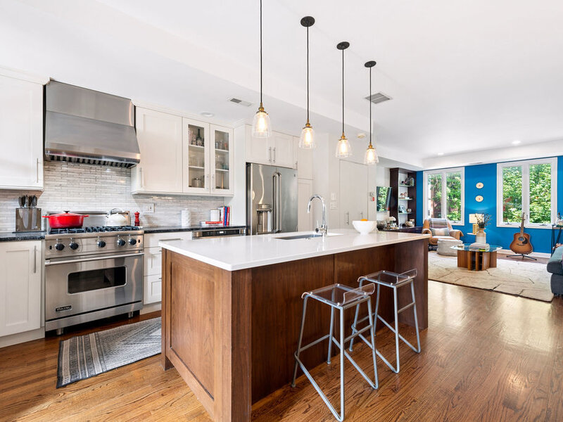 2237 W Lyndale Street Chicago IL 60647