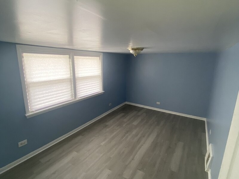 2053 W 70th Street Chicago IL 60636