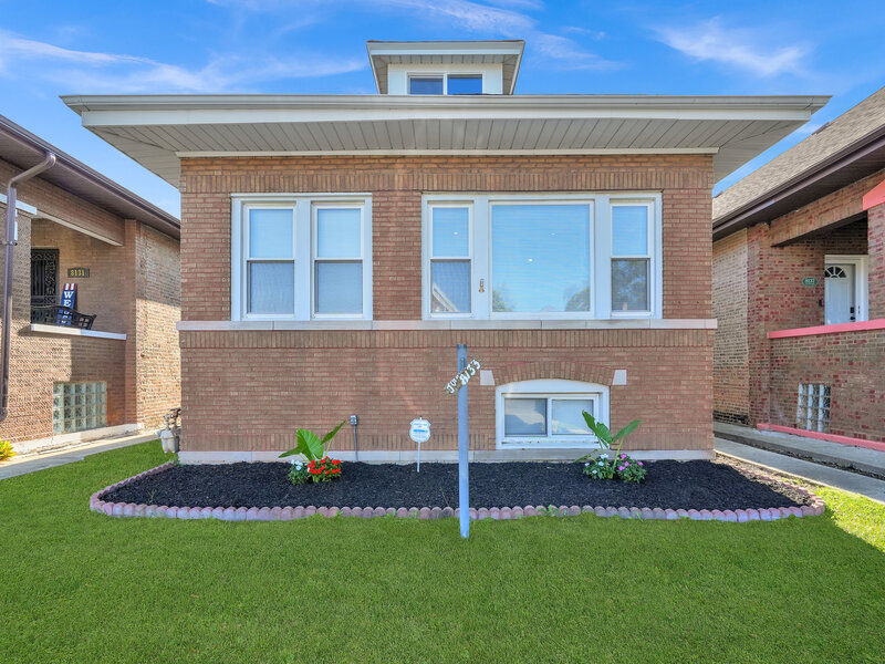 8133 S Loomis Boulevard Chicago IL 60620