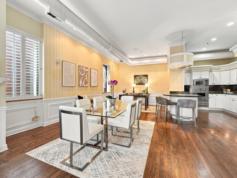 1016 W Madison Street Chicago IL 60607