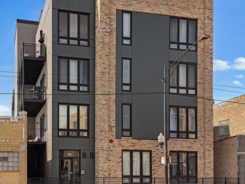 2135 W Cermak Road Chicago IL 60608
