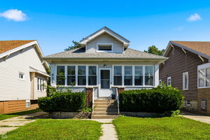 Photo of 322 153rd Street Calumet City IL 60409