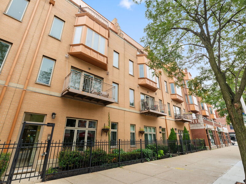 1925 S State Street Chicago IL 60616