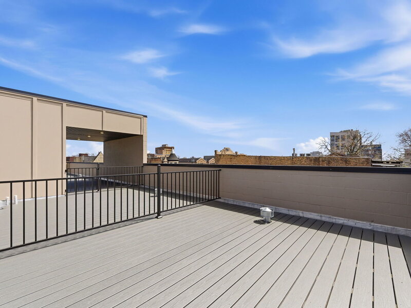 4132 S Calumet Avenue Chicago IL 60653
