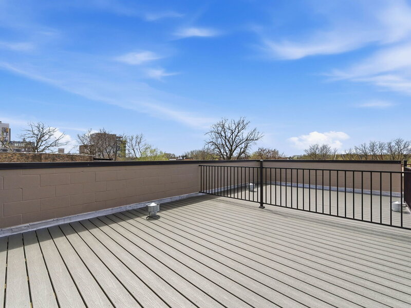 4132 S Calumet Avenue Chicago IL 60653