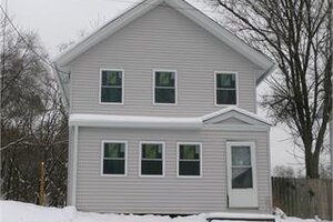 Photo of 1111 Gaines Street Davenport IA 52804