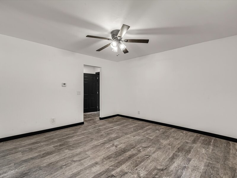 1111 Gaines Street Davenport IA 52804