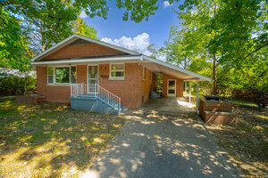 Photo of 701 S Benwood Drive Carbondale IL 62901