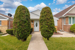 Photo of 7828 Lotus Avenue Burbank IL 60459