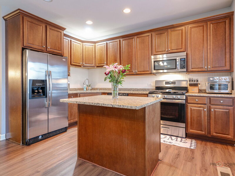 285 Regency Court Unit B Court Wauconda IL 60084