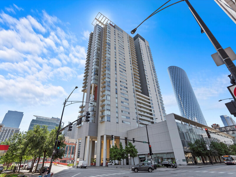 737 W Washington Boulevard Chicago IL 60661