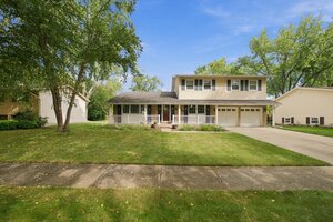 Photo of 894 E Schirra Drive Palatine IL 60074