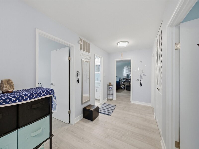894 E Schirra Drive Palatine IL 60074