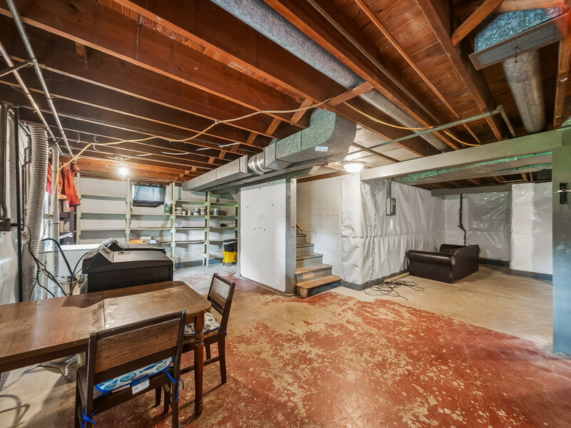 2135 Hawthorne Lane Waukegan IL 60087