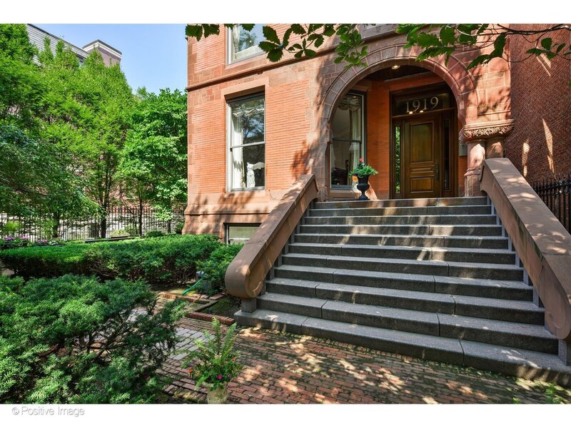 1919 S Prairie Avenue Chicago IL 60616