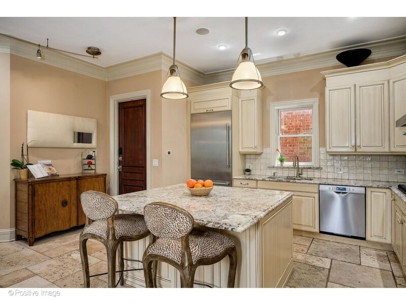 1919 S Prairie Avenue Chicago IL 60616