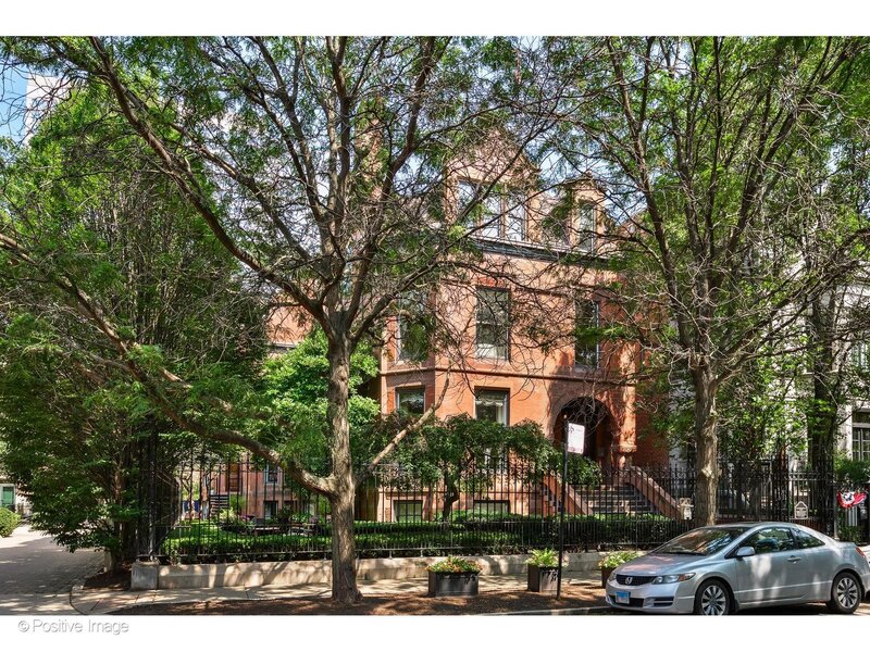 1919 S Prairie Avenue Chicago IL 60616