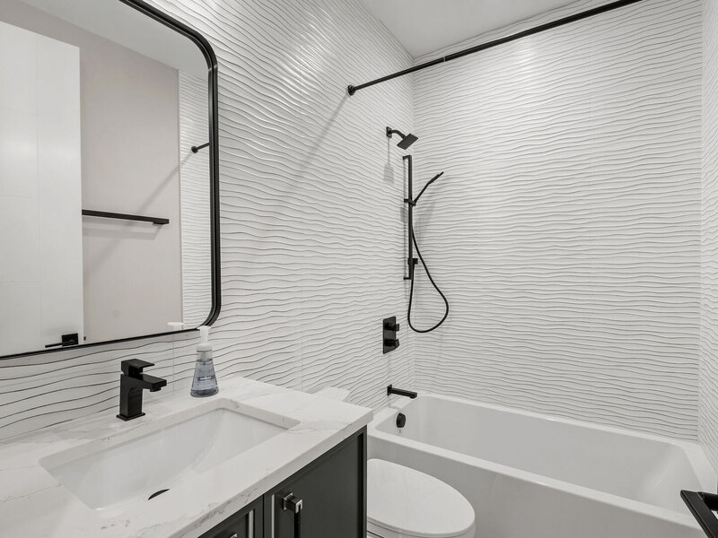 2209 W Belmont Avenue Chicago IL 60618