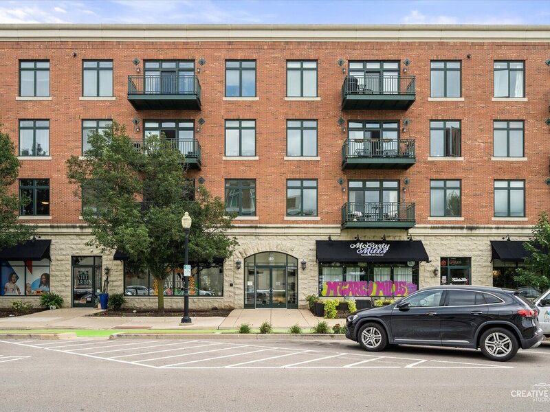 140 S River Street Aurora IL 60506