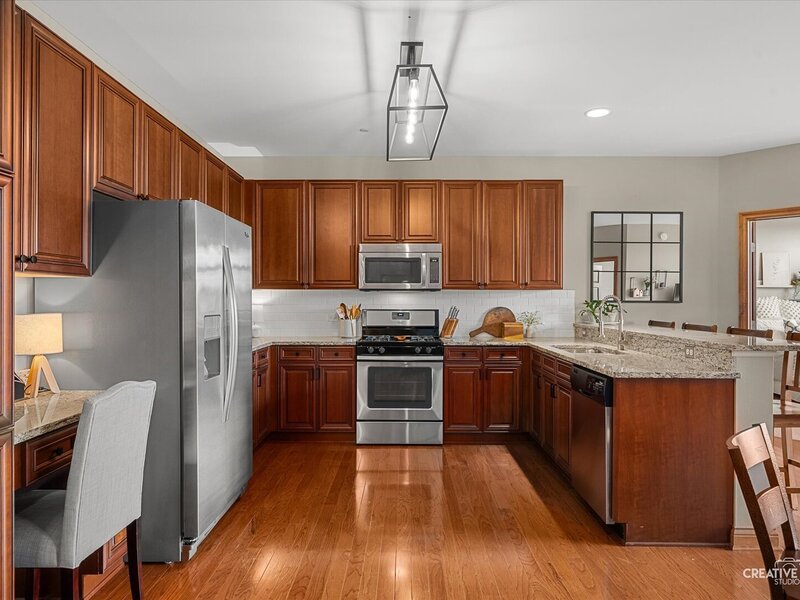 140 S River Street Aurora IL 60506