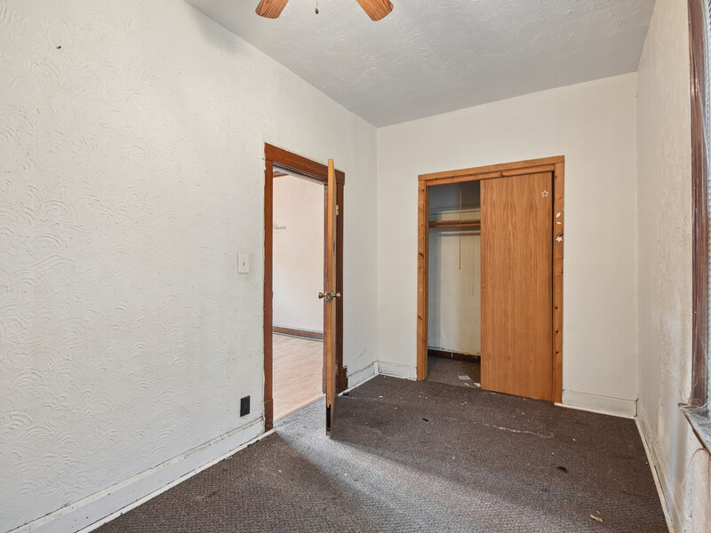 8918 S Woodlawn Avenue Chicago IL 60619