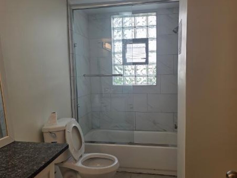 1643 W 35th Street Chicago IL 60609