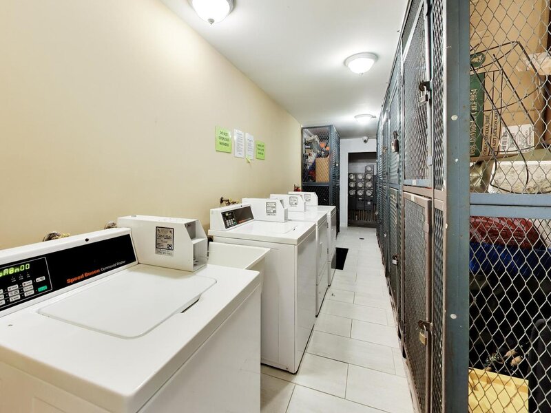 5101 N East River Road Chicago IL 60656