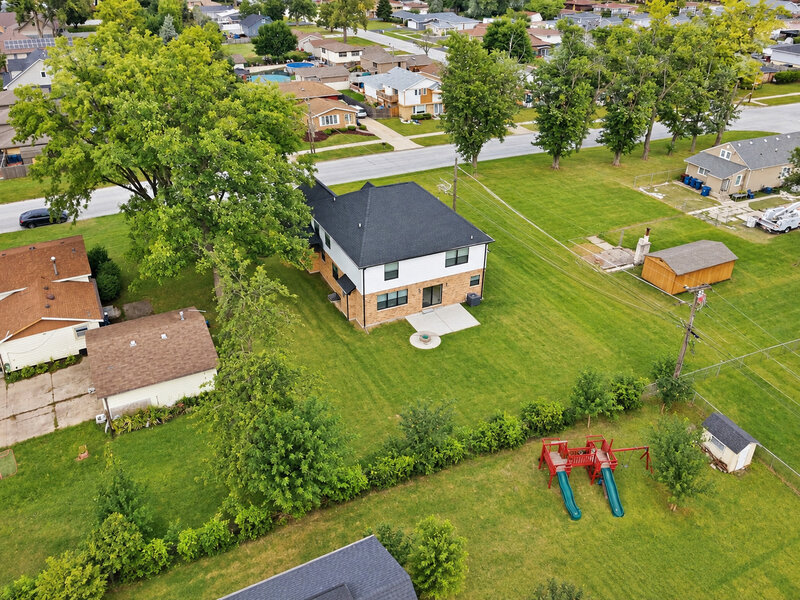5041 137th Street Crestwood IL 60418