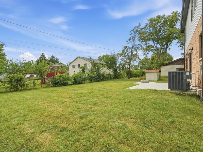 5041 137th Street Crestwood IL 60418