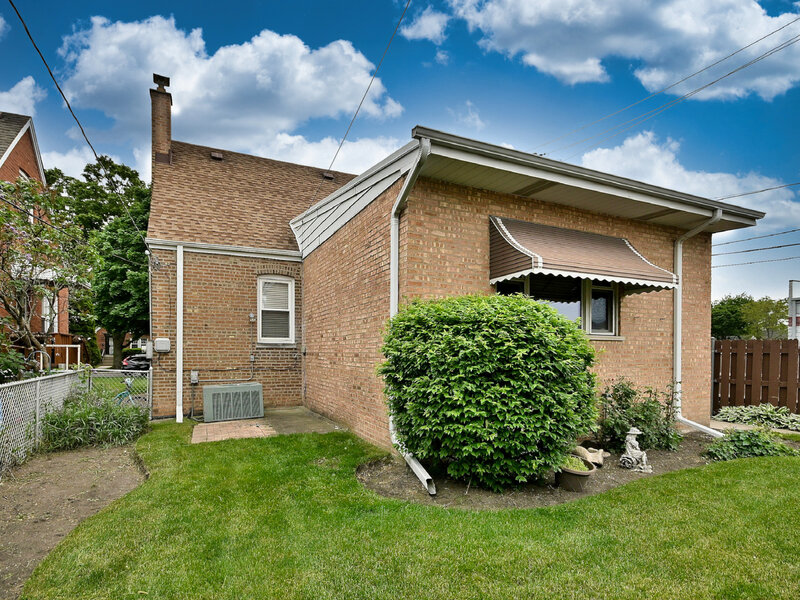 1620 N 73rd Court Elmwood Park IL 60707