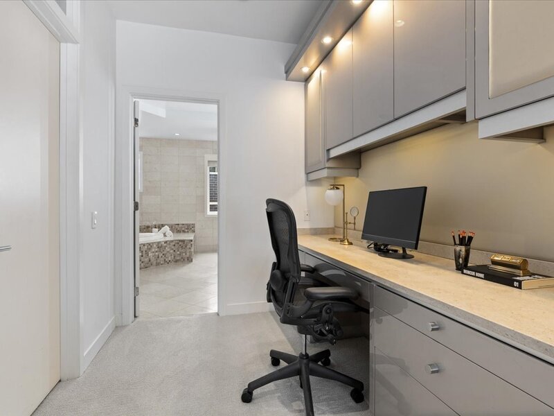 460 W Superior Street Chicago IL 60654