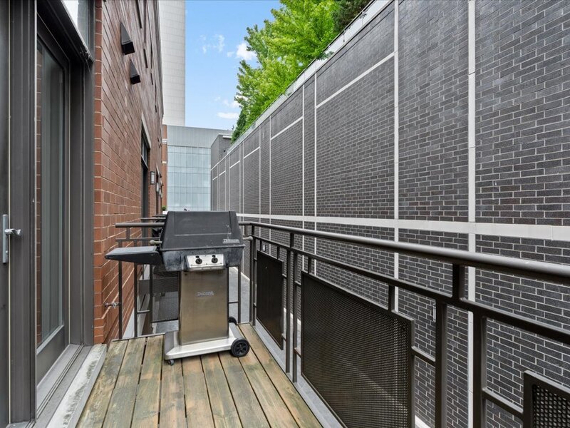 460 W Superior Street Chicago IL 60654
