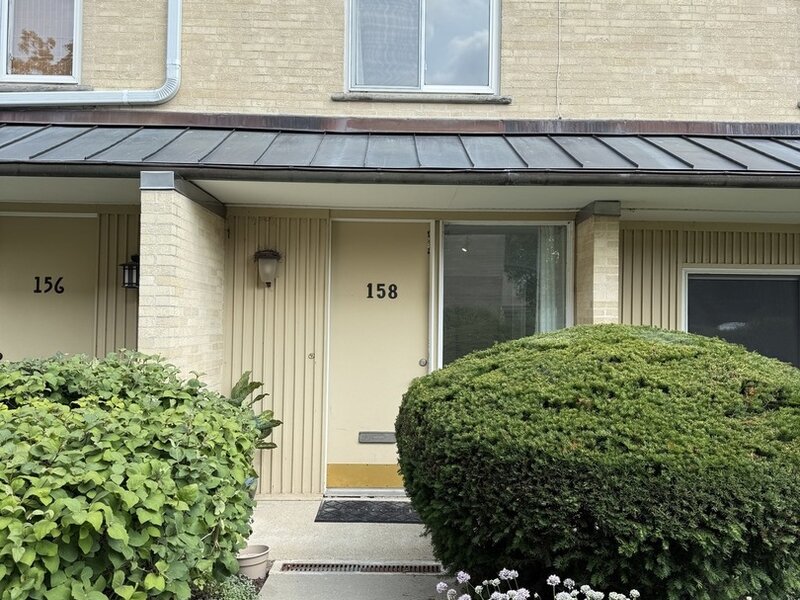 158 Green Bay Road Glencoe IL 60022