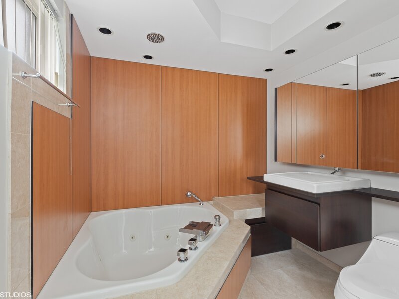 158 Green Bay Road Glencoe IL 60022