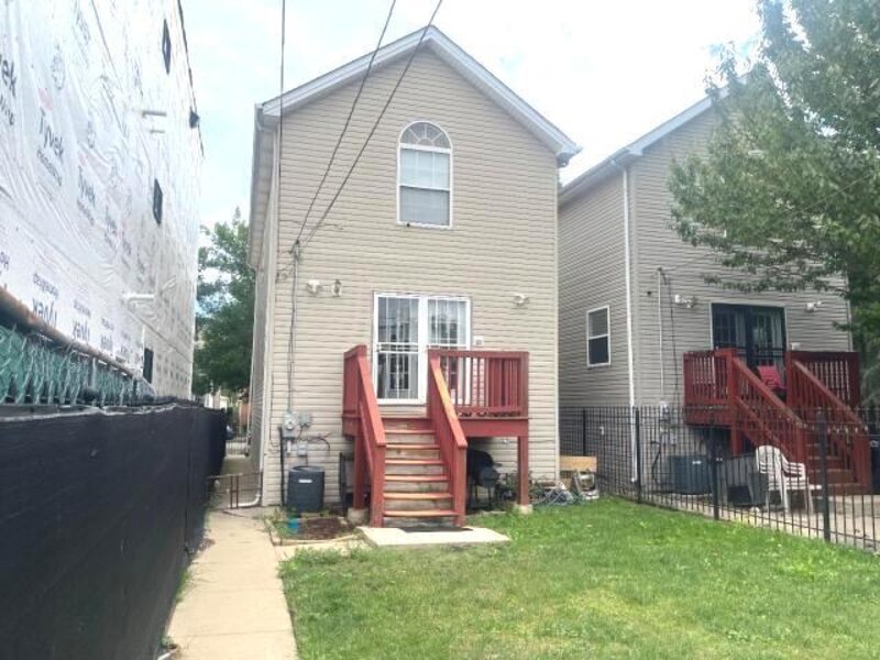 1610 S Saint Louis Avenue Chicago IL 60623