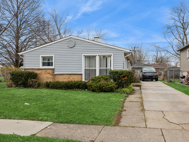 16323 Paulina Street Markham IL 60428