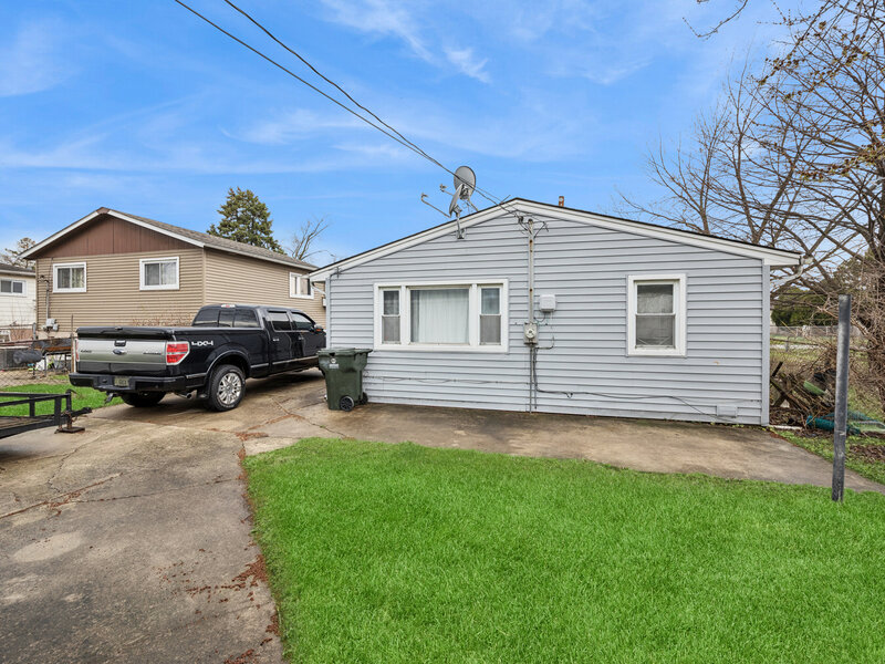 16323 Paulina Street Markham IL 60428