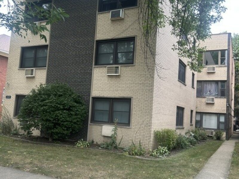 1428 W Fargo Avenue Chicago IL 60626